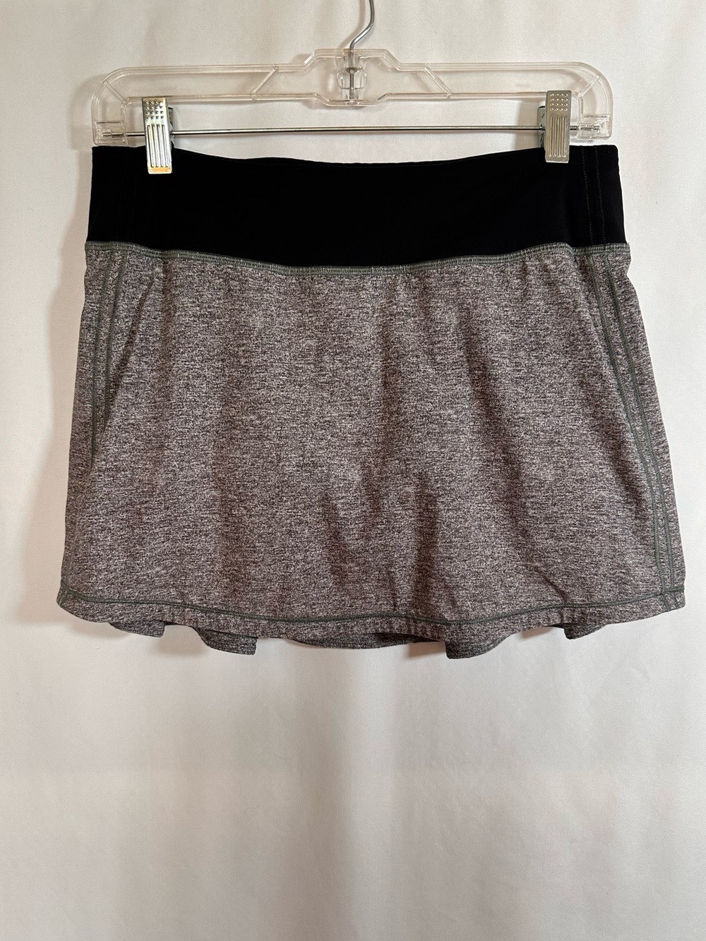 Lululemon Pace Rival Skirt Regular‎ Heathered Black Grey Size 6 Athletic Tennis